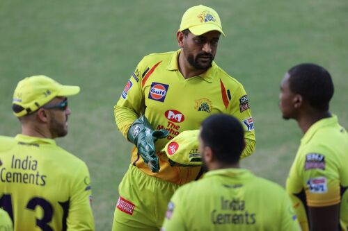 IPL controversies: Captain Cool loses it Image