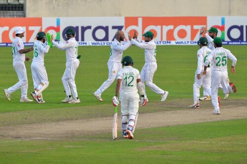 Pakistani Batsmen Dominate Second Day (Pakistan vs Australia Test 1 Day 2) Image