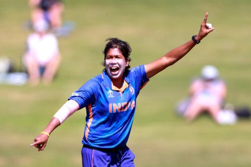 SA bowler Khaka displaces India's Jhulan Goswami in ICC rankings Image