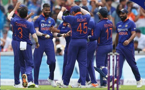 3rd ODI: Hardik, Chahal shine as India bowl out England for 259 Image