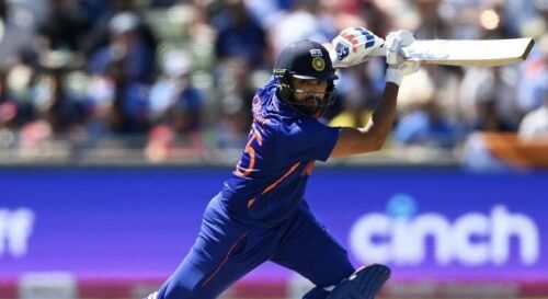 Rohit Sharma indicates he should recover from back issues before the fourth T20I Image