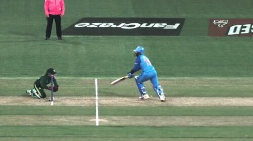 T20 World Cup: Reason why Karthik was given out despite Rizwan collecting the ball in front of the wickets Image