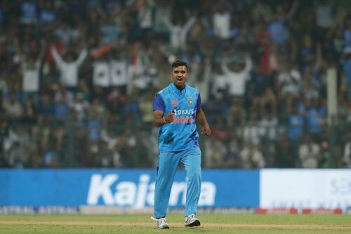 1st T20I: Shivam Mavi claims four-fer on debut as India beat Sri Lanka by two runs in last-ball thriller Image