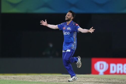 Akash Madhwal's Sensational Five-Wicket Haul Propels Mumbai Indians to Victory in IPL Eliminator Image