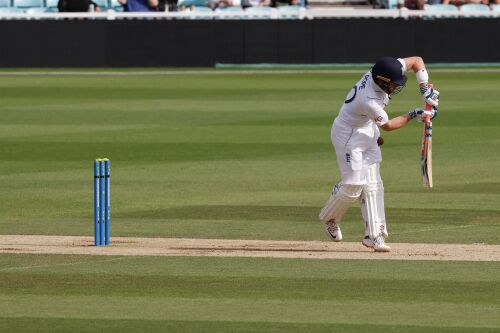 Mitchell Marsh and Mark Wood Shine on Lively Day One of Ashes Test at Headingley Image