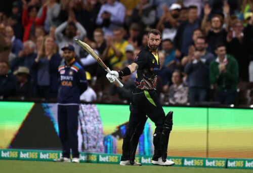 Maxwell and Wade help Australia defeat India in 3rd T20I Image