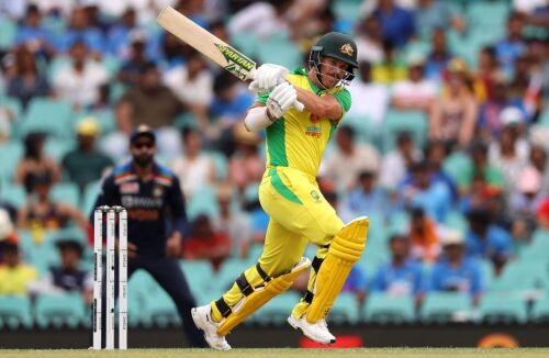 AUS vs IND, 2nd ODI: Warner hurts groin, to undergo a scan Image